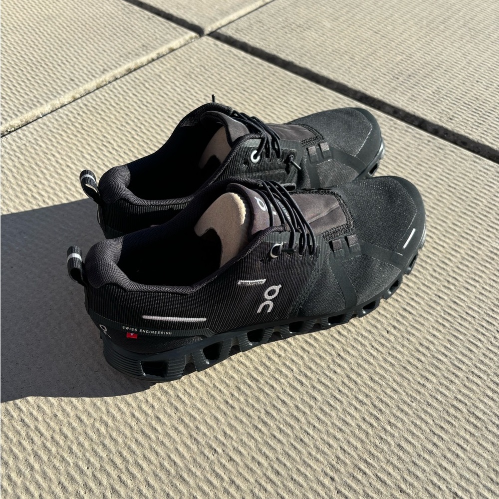 Black On Cloud 5 Waterproof Shoes